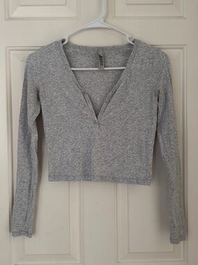 SKIMS Long Sleeve Cropped Light Heather Grey Henely